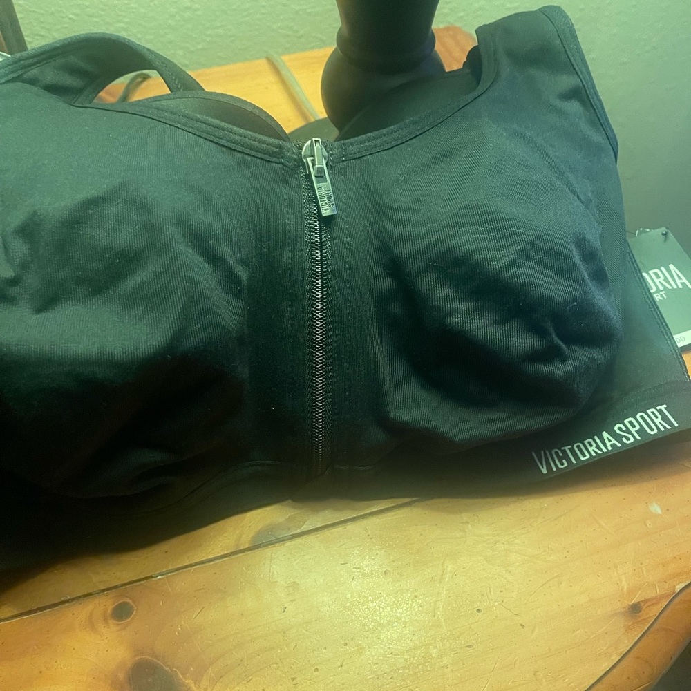 Black Victoria’s Secret sport bra
